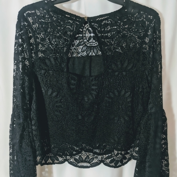 🖤NEW🖤 Lace Top - Picture 2 of 3